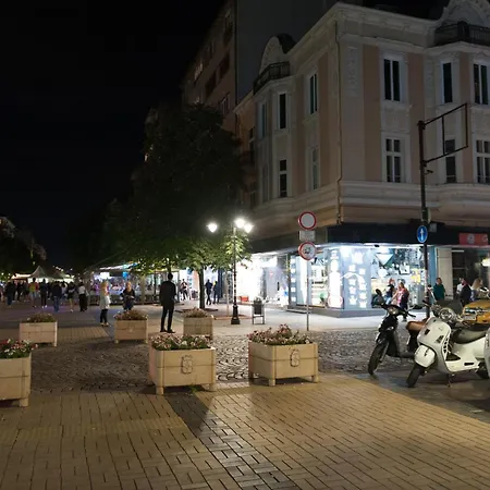 アパート Vitosha Blvd - 2br Lux ソフィア