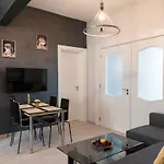Vitosha Blvd - 2br Lux דירה