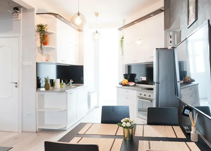 Vitosha Blvd - 2br Lux صوفيا