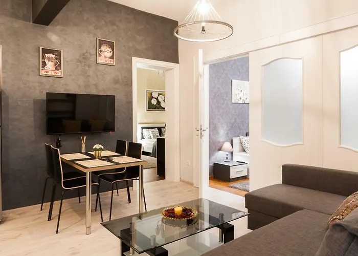 Vitosha Blvd - 2br Lux